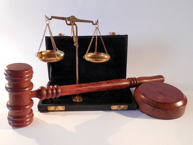 W czym umie nam wesprzeć radca prawny? W których sytuacjach i w jakich płaszczyznach prawa pomoże nam radca prawny?